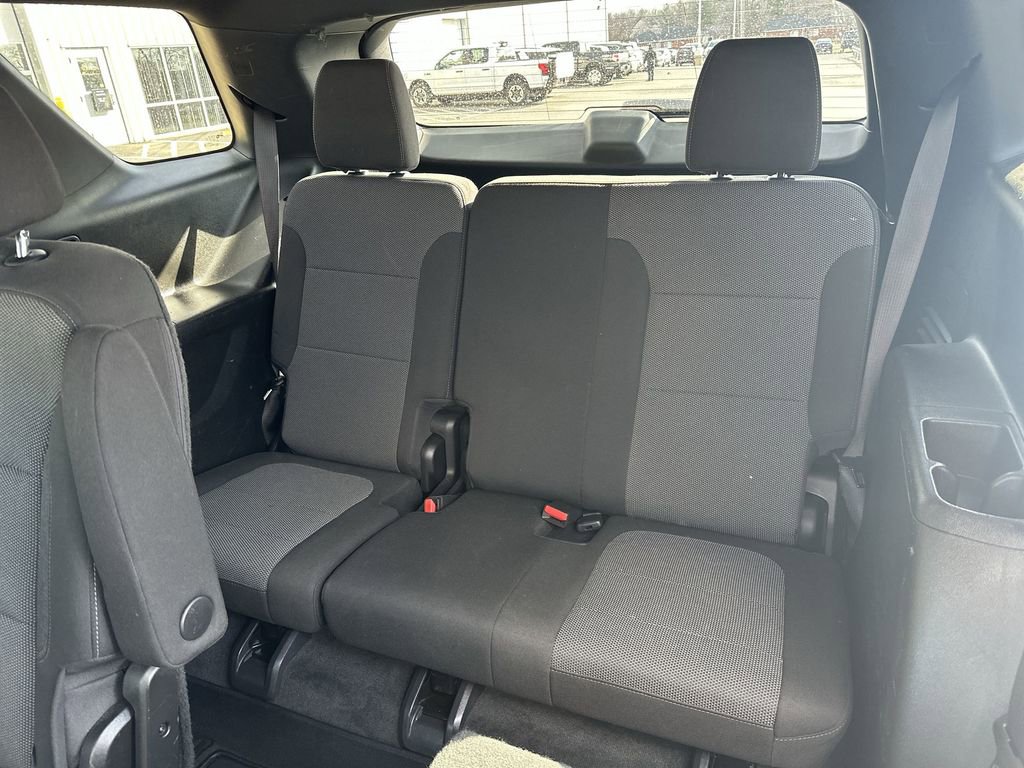 Used 2022 Chevrolet Traverse LT image 23