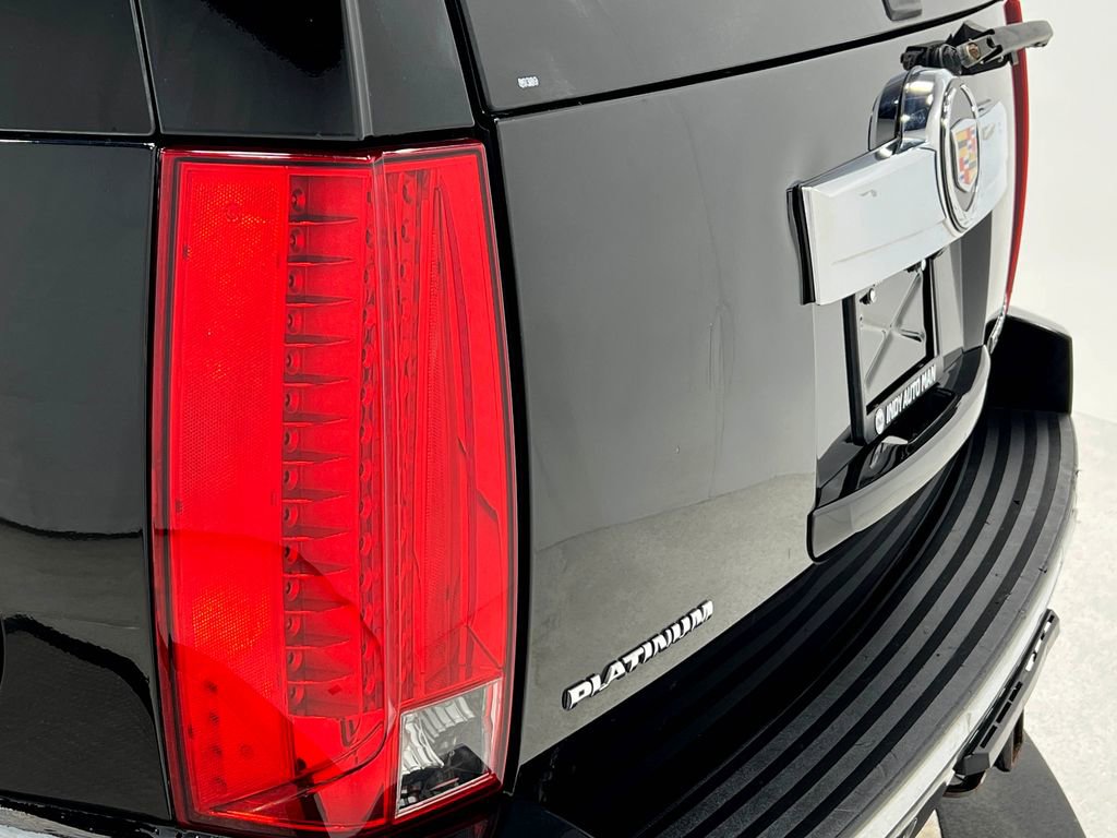 Used 2013 Cadillac Escalade ESV Platinum image 34