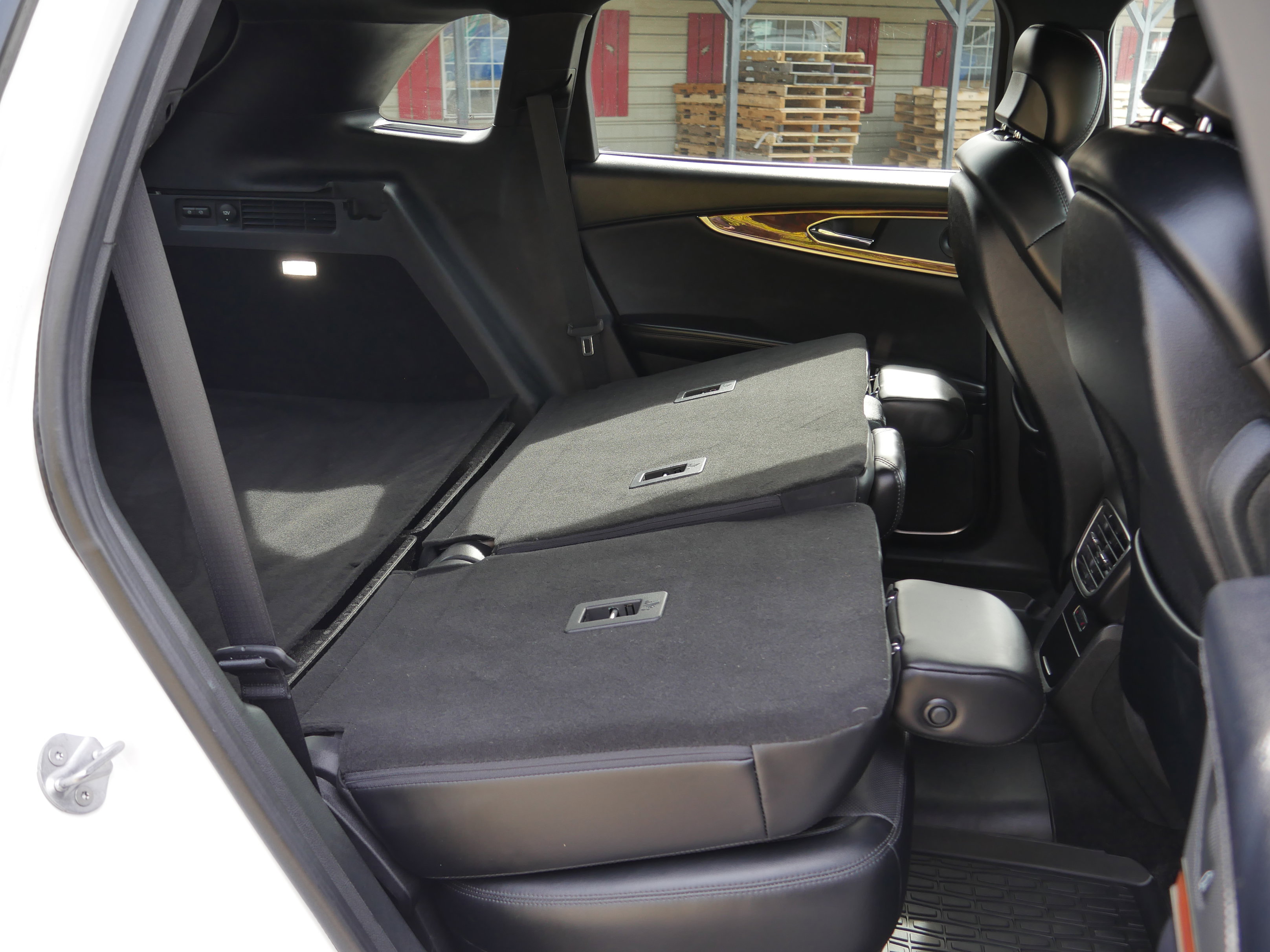 Used 2019 Lincoln Nautilus Reserve image 29