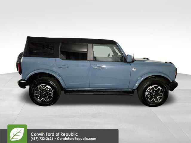 Used 2023 Ford Bronco Outer Banks AWD/4WD image 17