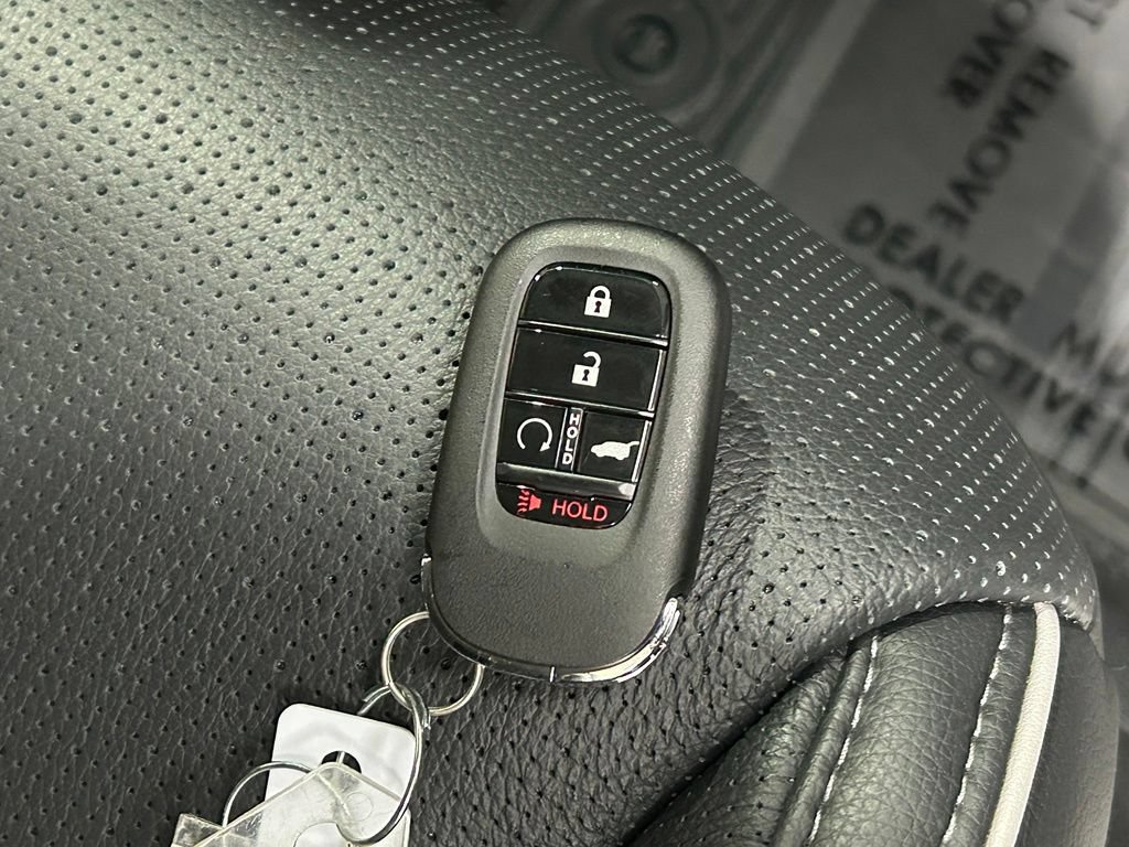 Used 2025 Honda Pilot Elite image 31
