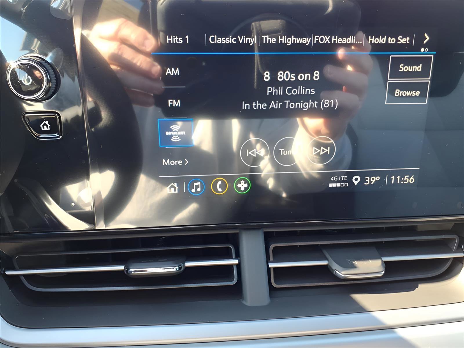 New 2026 Chevrolet Trax RS image 20