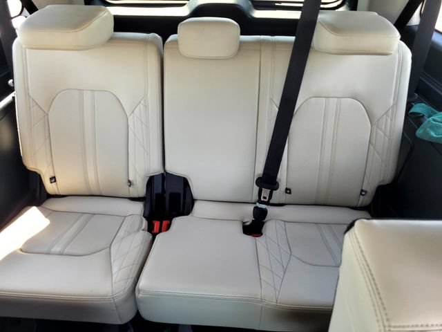 Used 2021 Ford Expedition Max Platinum AWD/4WD image 15