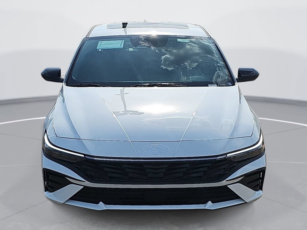 New 2026 Hyundai Elantra SEL Sport Premium FWD image 2