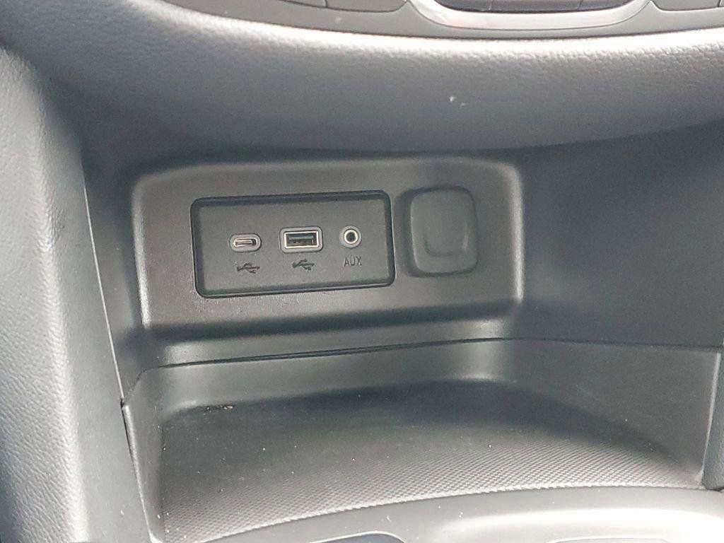 Certified 2023 Chevrolet Equinox RS image 16