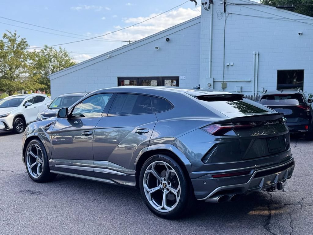 Used 2019 Lamborghini Urus AWD/4WD image 4