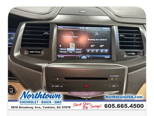 Used 2013 Lincoln MKS AWD image 18