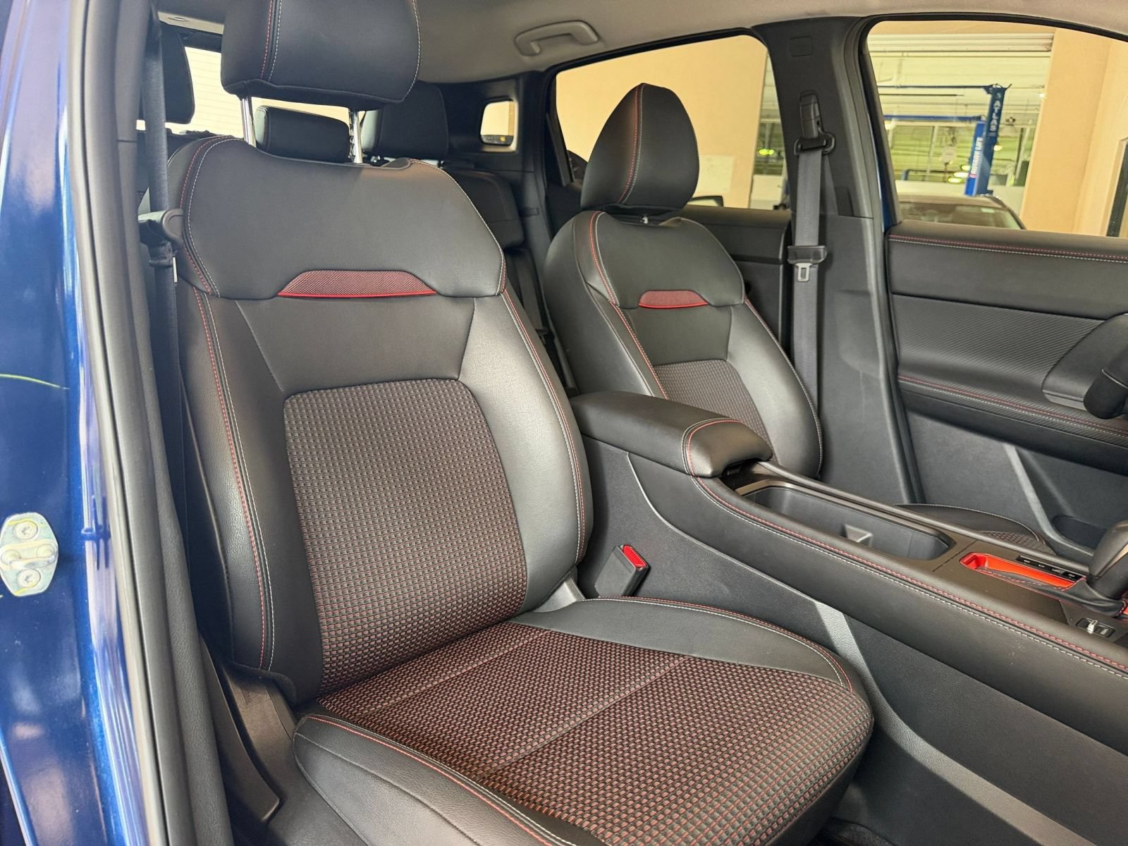 Used 2026 Nissan Kicks SR FWD image 30
