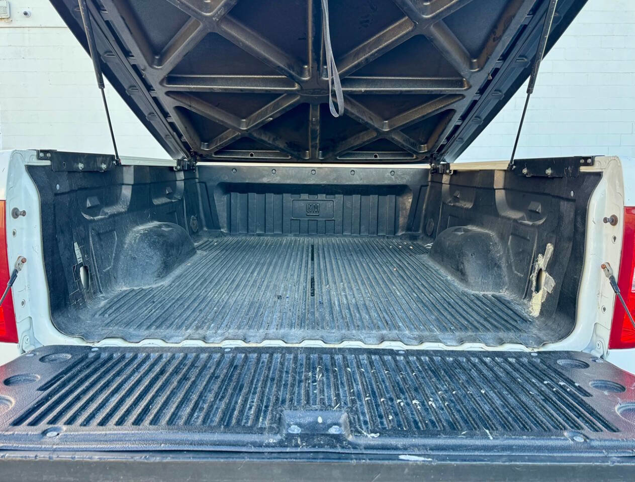 Used 2013 Chevrolet Silverado 2500 LTZ w/ Z71 Appearance Package image 24