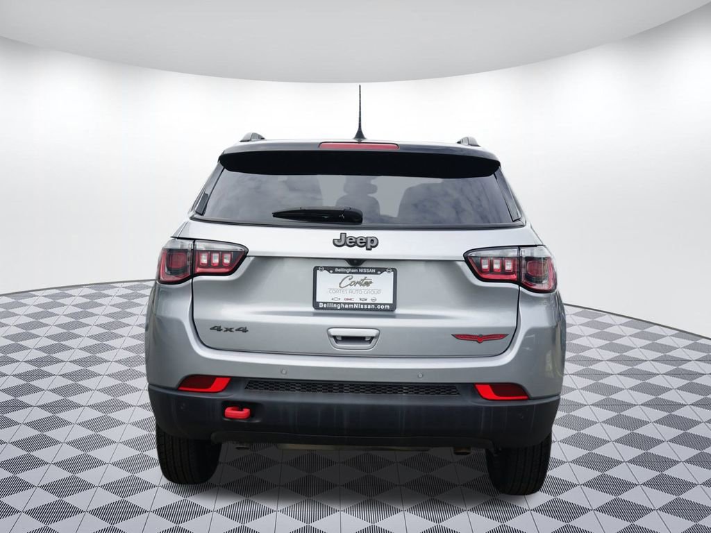Used 2023 Jeep Compass Trailhawk AWD/4WD image 6