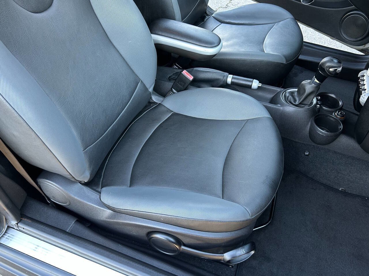 Used 2009 MINI Cooper Clubman Hardtop image 33