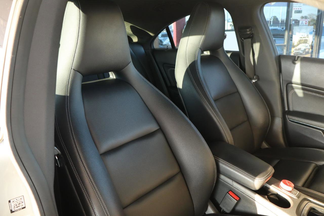 Used 2018 Mercedes-Benz CLA 250 image 39