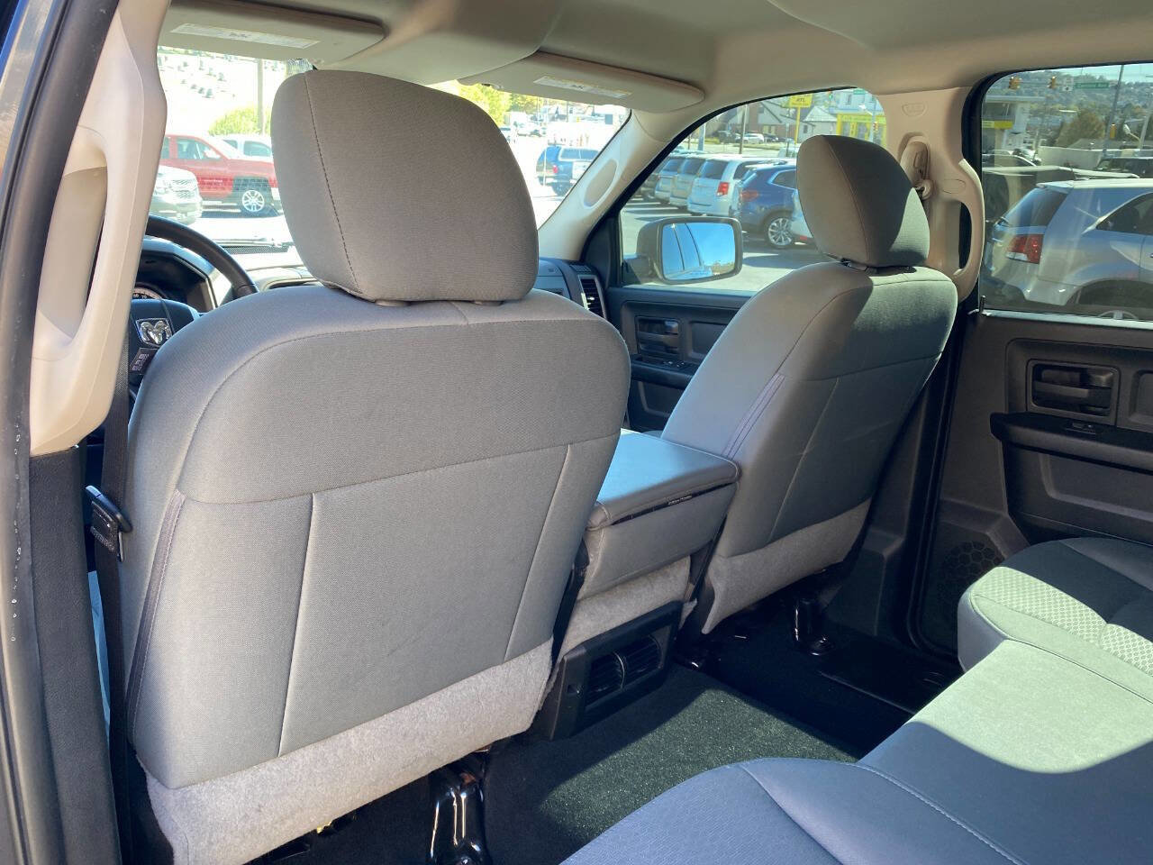 Used 2018 RAM 1500 Tradesman w/ Chrome Appearance Group image 21