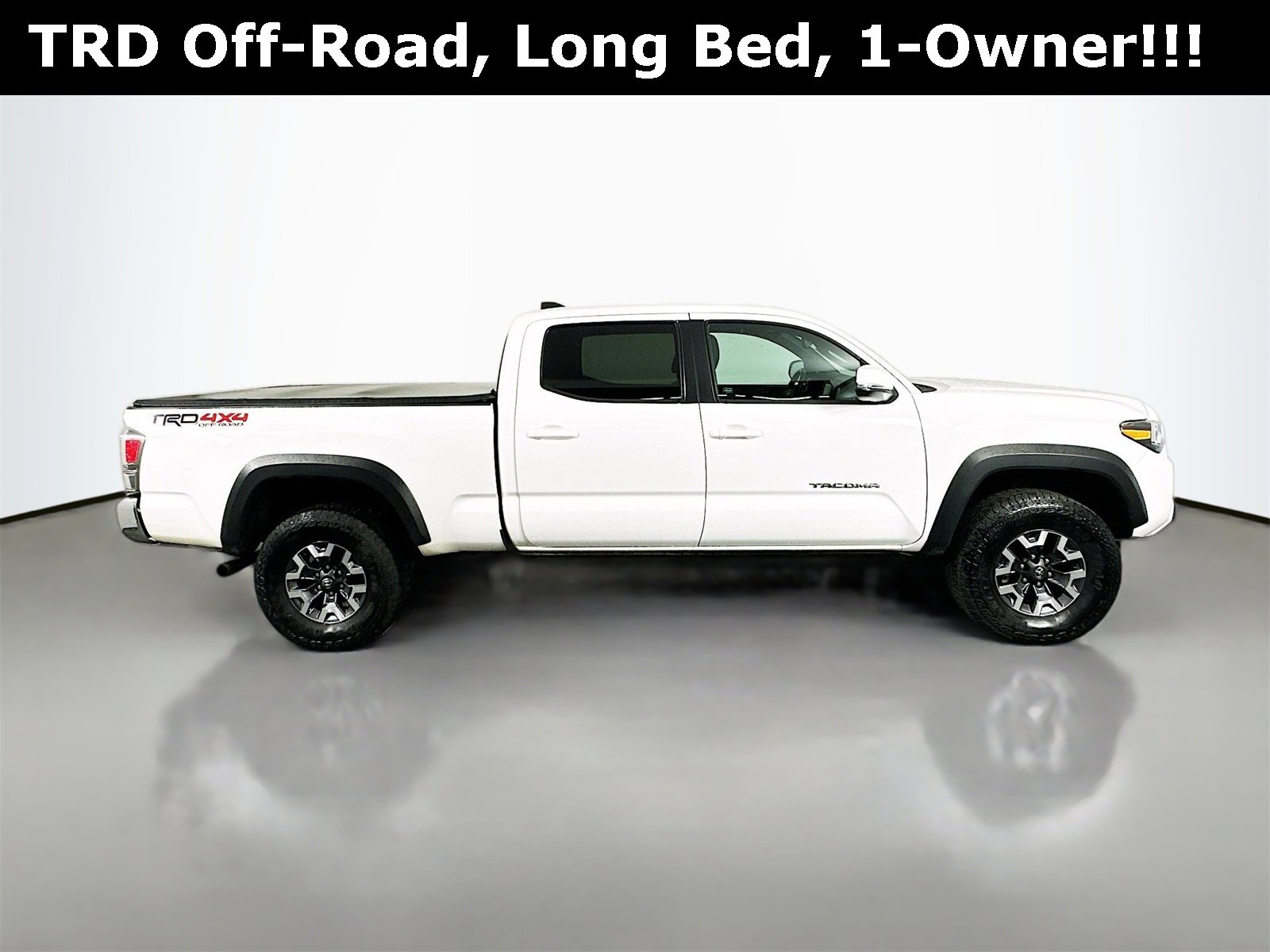 Used 2023 Toyota Tacoma TRD Off-Road image 9