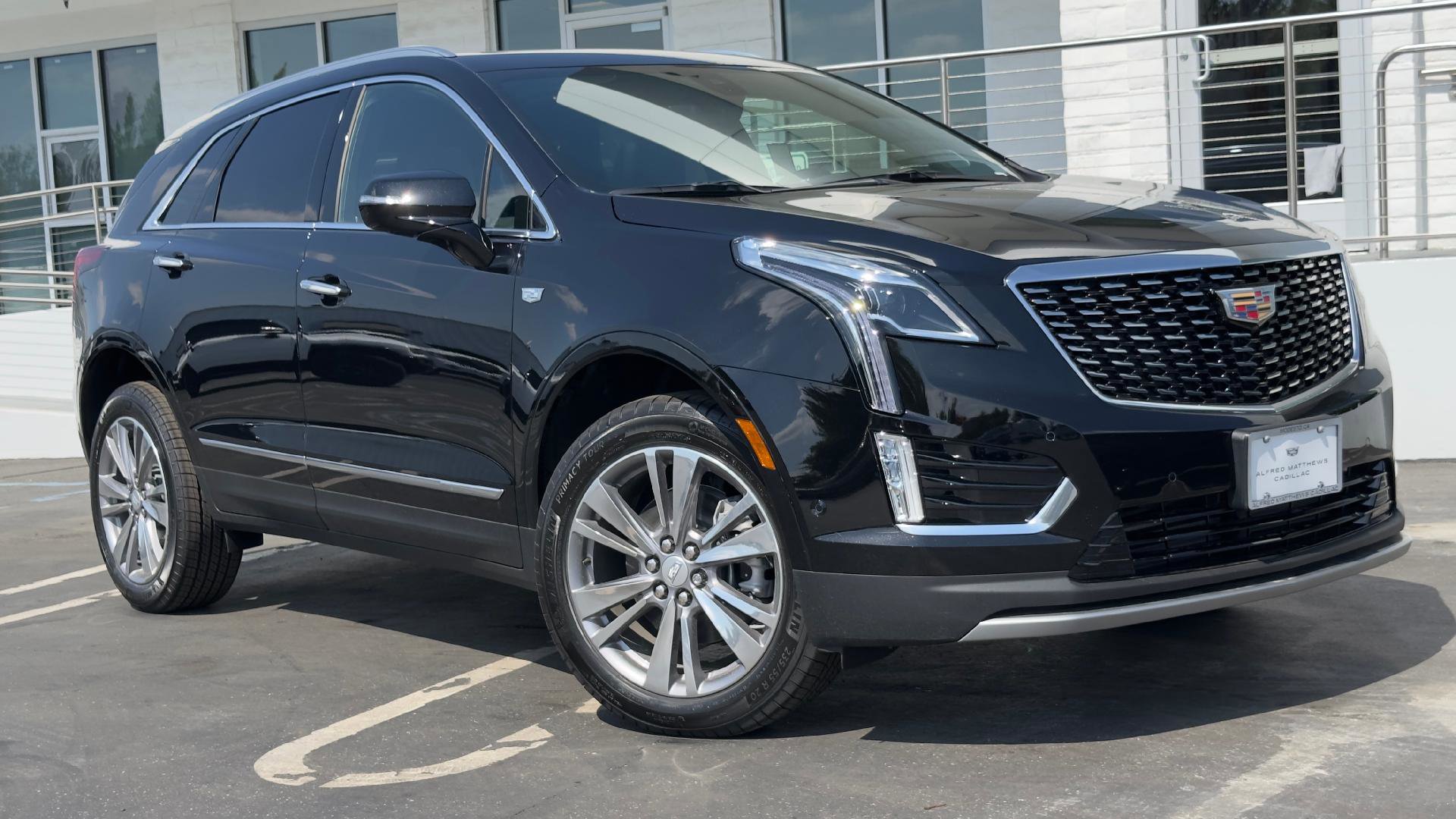 New 2025 Cadillac XT5 Premium Luxury w/ Technology Package