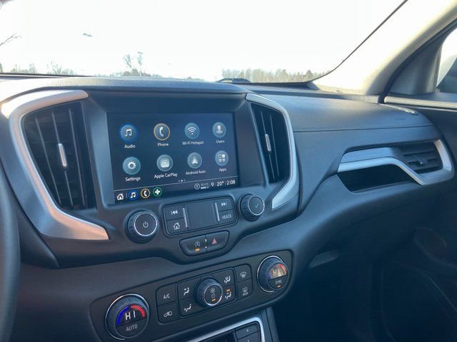 Used 2024 GMC Terrain SLT image 11