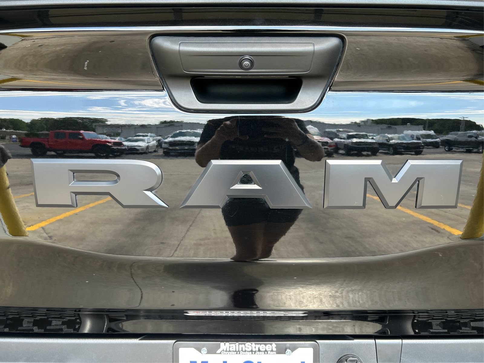 Used 2025 RAM 1500 Tradesman w/ Night Edition AWD/4WD image 23