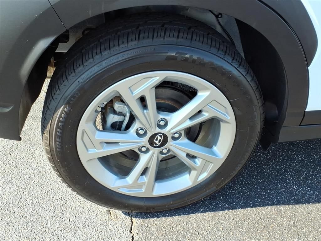 Used 2023 Hyundai Kona SEL AWD/4WD image 21