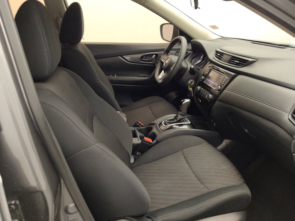 Used 2020 Nissan Rogue S FWD image 21