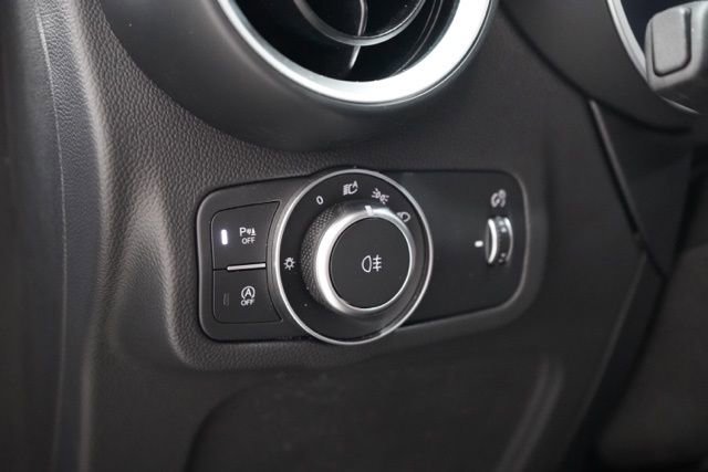 New 2025 Alfa Romeo Stelvio Sprint AWD/4WD image 18