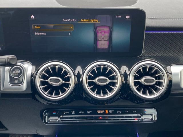 Used 2021 Mercedes-Benz GLB 35 AMG 4MATIC image 45