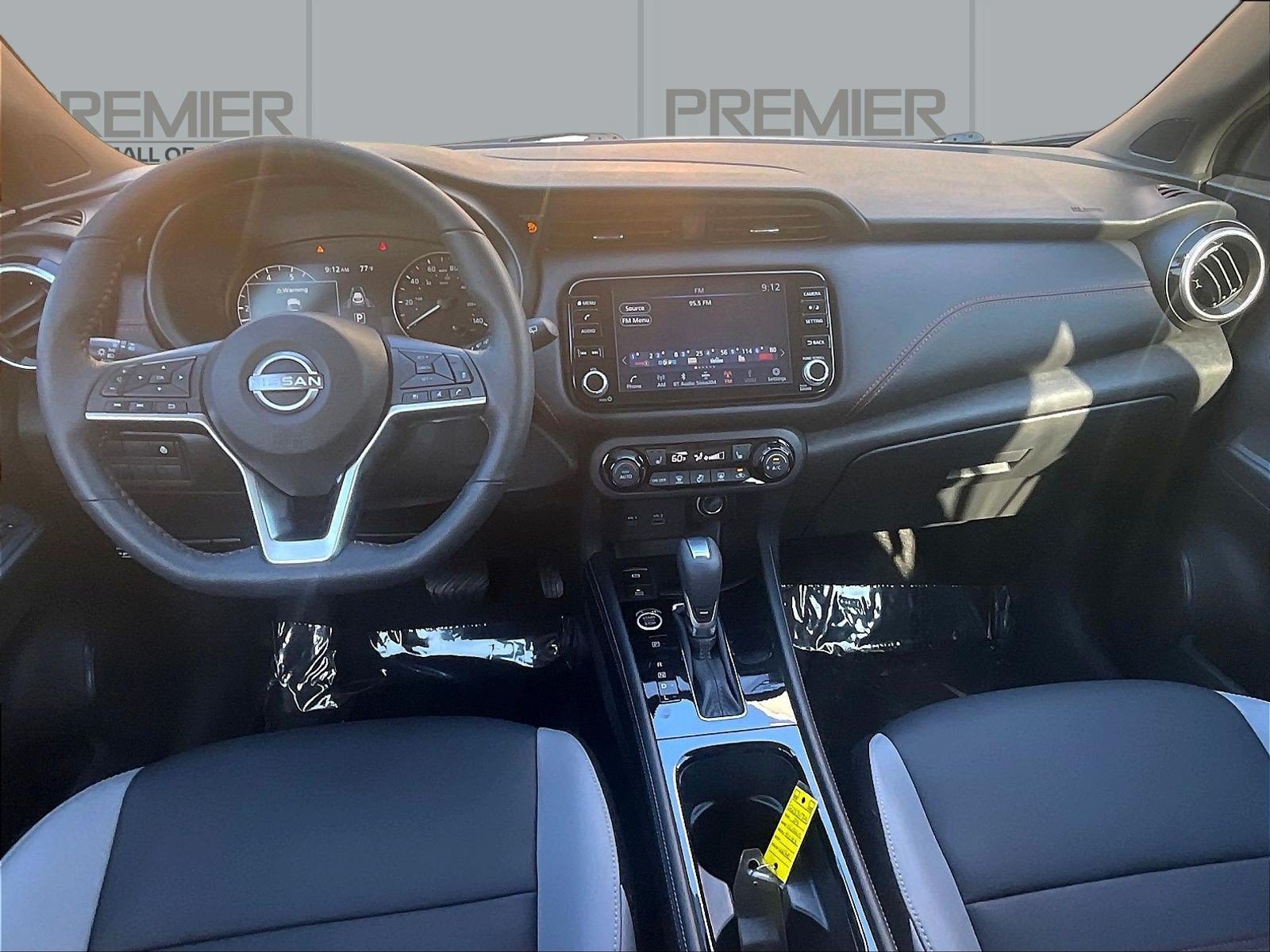 Used 2024 Nissan Kicks SR w/ SR Premium Package FWD image 9