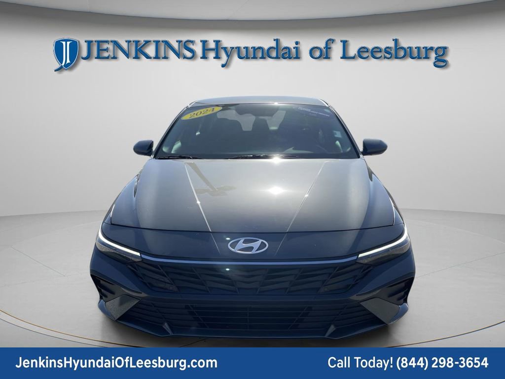 Certified 2024 Hyundai Elantra SE FWD image 12