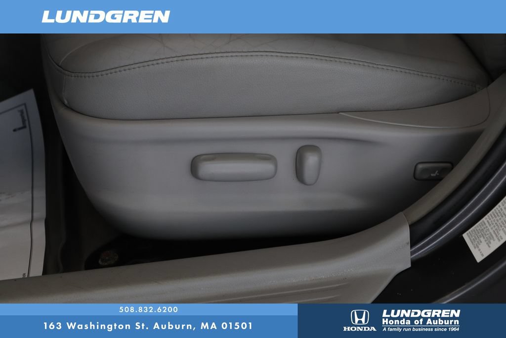 Used 2007 Toyota Camry XLE FWD image 12