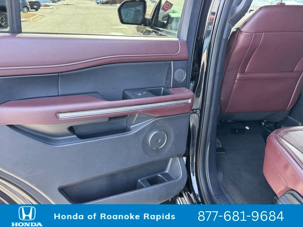 Used 2024 Ford Expedition Limited image 28