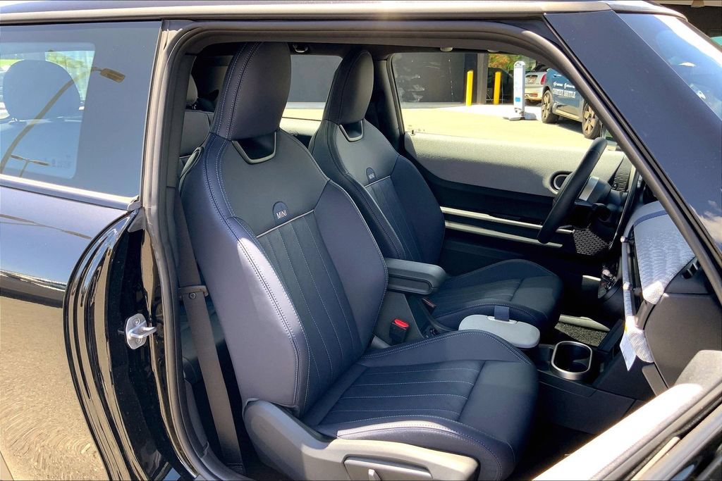 Certified 2026 MINI Cooper S FWD image 8