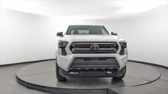 Used 2025 Toyota Tacoma SR RWD image 12