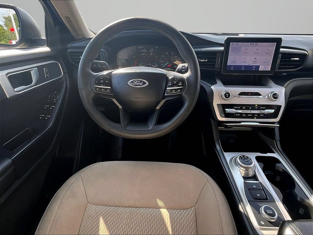 Used 2023 Ford Explorer 4WD image 6