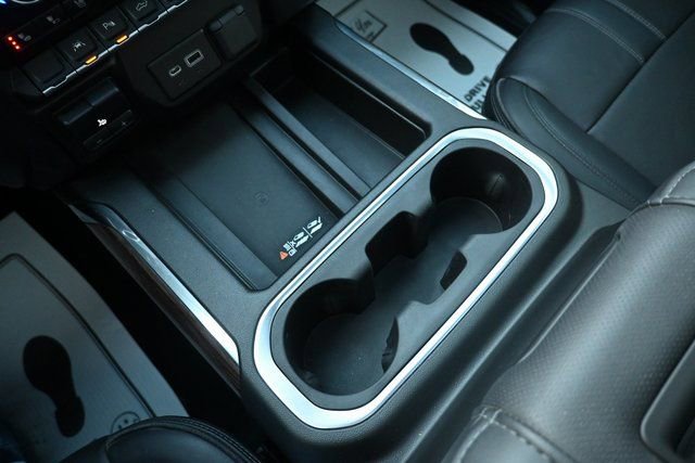 Used 2022 Chevrolet Silverado 1500 High Country w/ Technology Package image 29