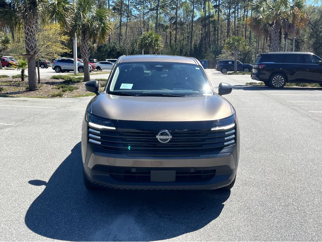 New 2025 Nissan Kicks SR FWD image 3