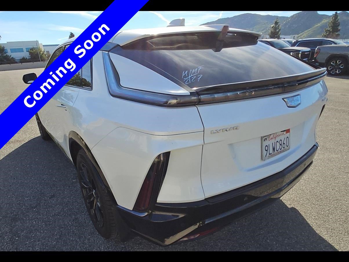 Used 2024 Cadillac Lyriq Sport image 15