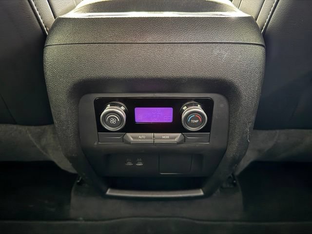Used 2025 Buick Enclave Preferred FWD image 17