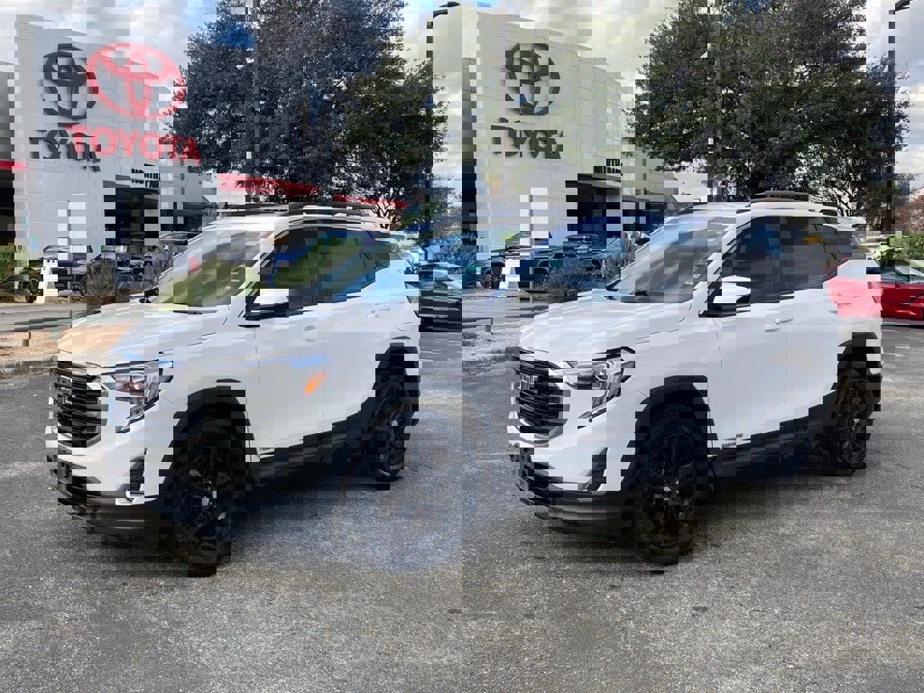 Used 2021 GMC Terrain SLE w/ Driver Convenience Package