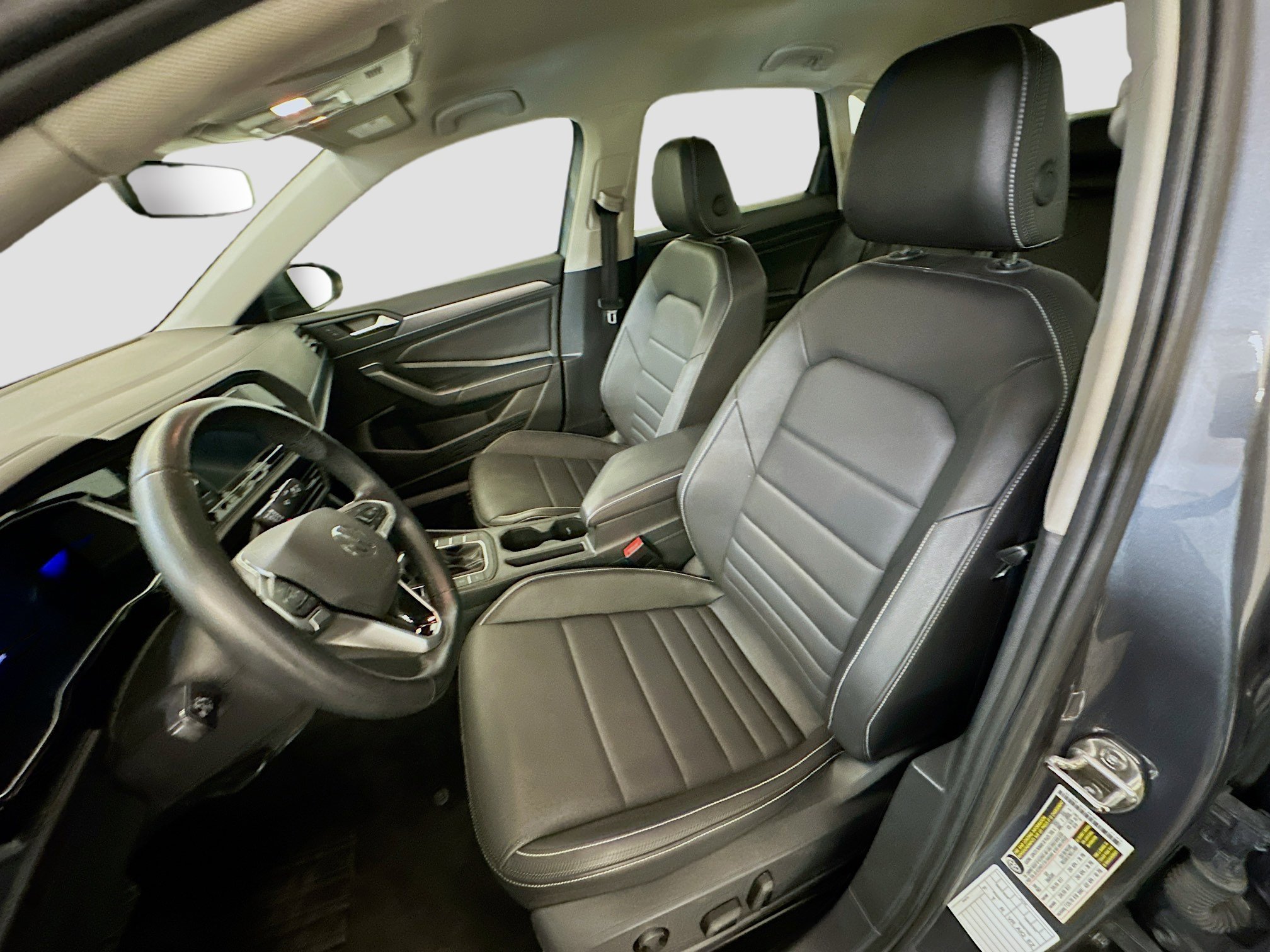 Used 2024 Volkswagen Jetta SE image 13