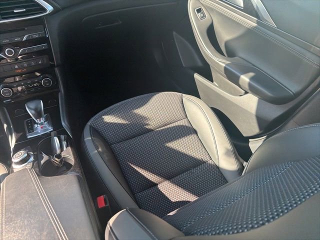 Used 2019 INFINITI QX30 Premium w/ Navigation Package image 25