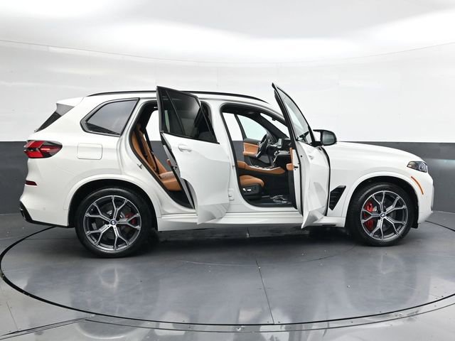 New 2026 BMW X5 M60i w/ Climate Comfort Package AWD/4WD image 37