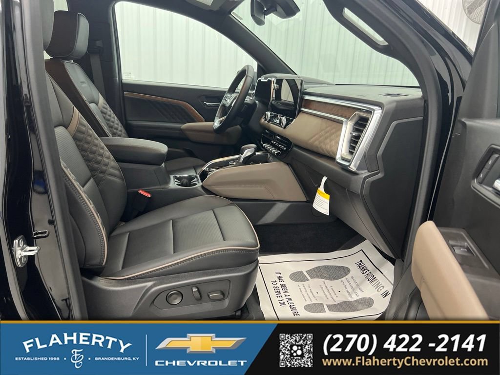 Used 2026 GMC Canyon Denali AWD/4WD image 15
