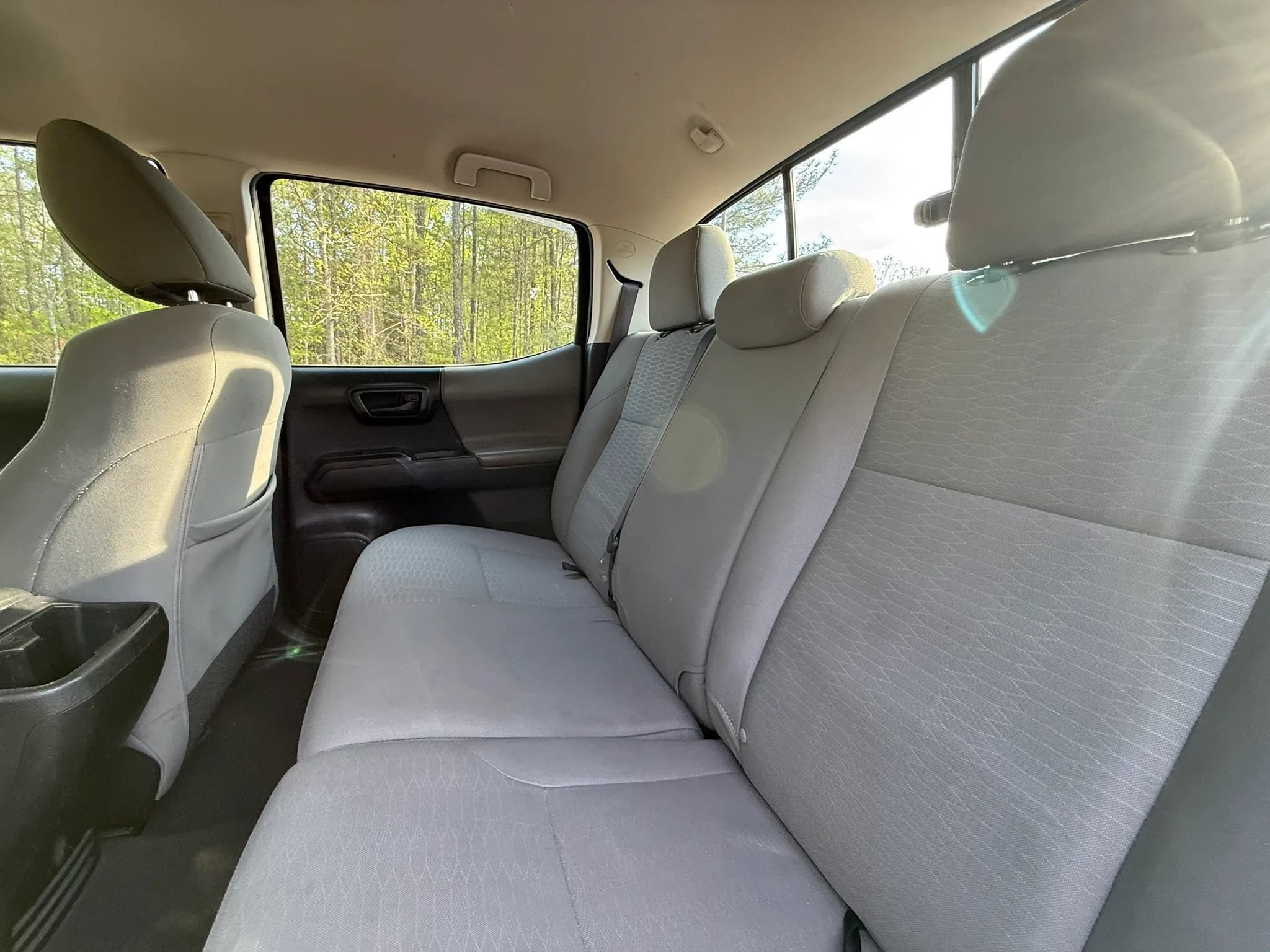 Used 2016 Toyota Tacoma SR w/ SR Convenience Package RWD image 16