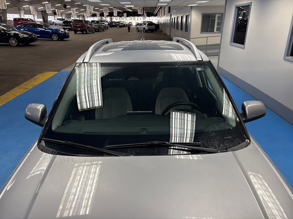 Used 2025 Hyundai Venue SEL image 13