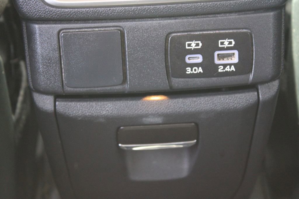 Used 2024 Subaru Ascent Premium w/ Convenience Package image 24