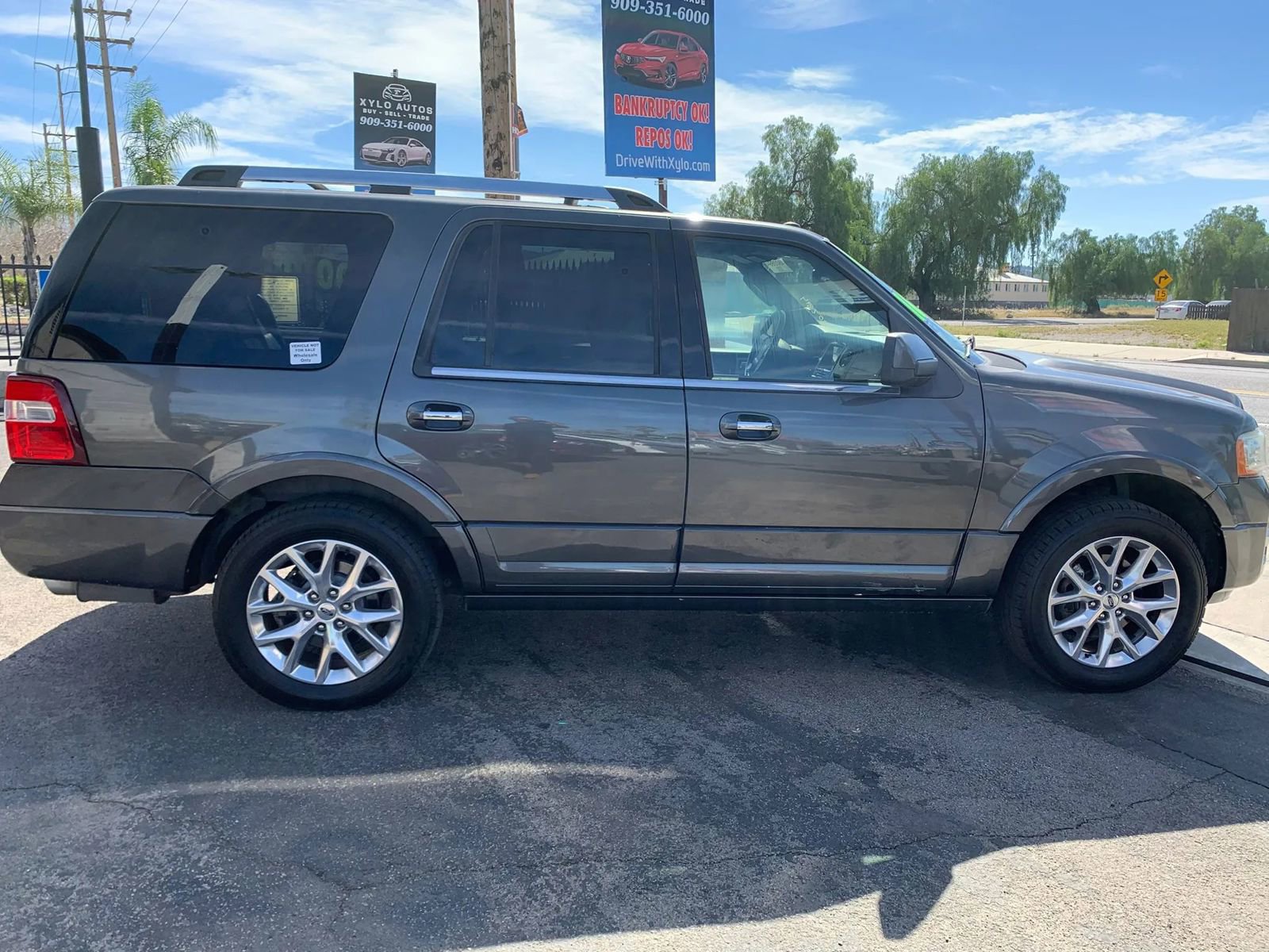 Used 2016 Ford Expedition Limited w/ Equipment Group 301A RWD image 14