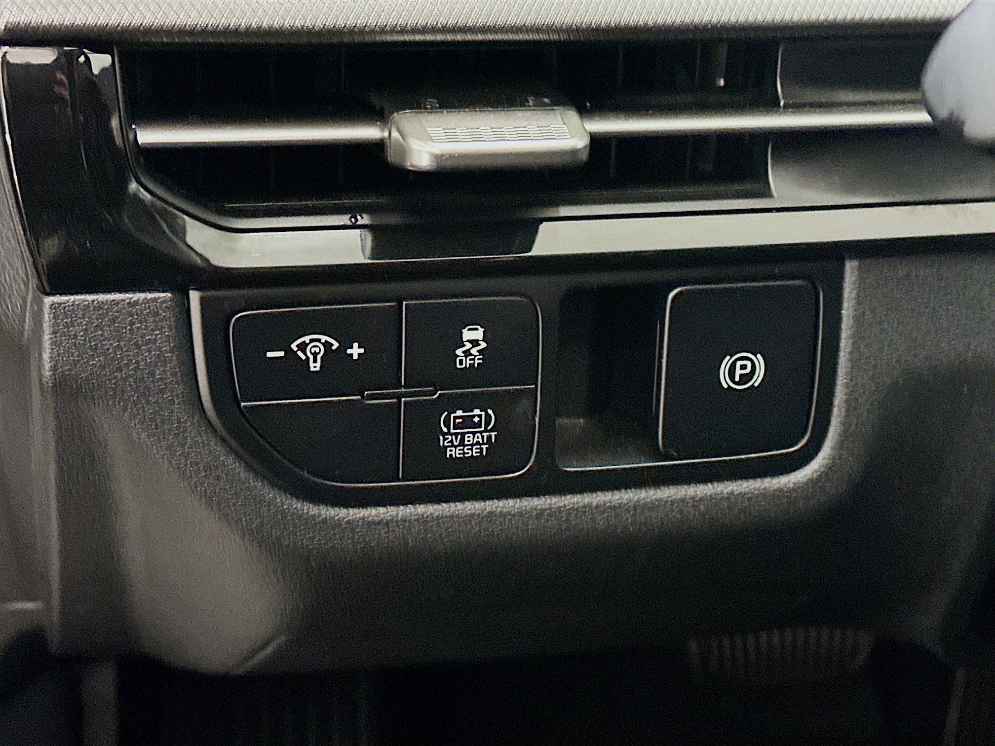 Used 2026 Kia Sportage S AWD/4WD image 17