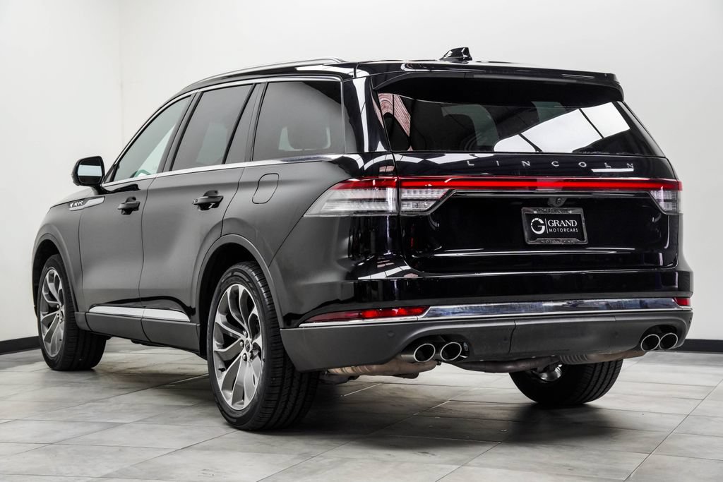 Used 2025 Lincoln Aviator Reserve w/ Illumination Package AWD/4WD image 11