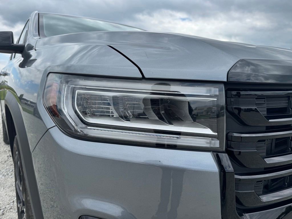 Used 2021 GMC Acadia SLE w/ Elevation Edition FWD image 8