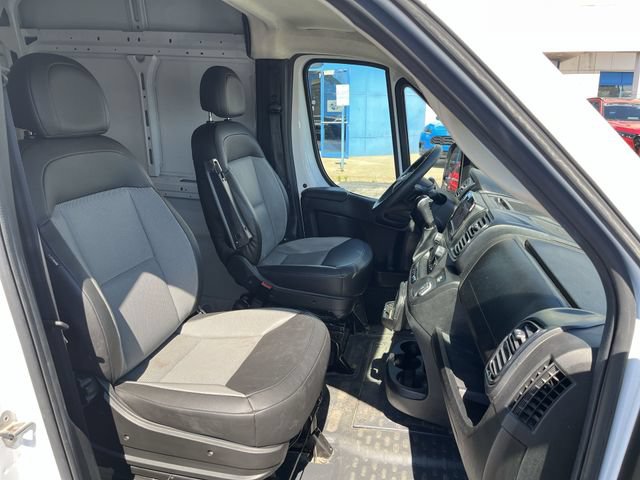 Used 2025 RAM ProMaster 2500 w/ Convenience Group FWD image 25