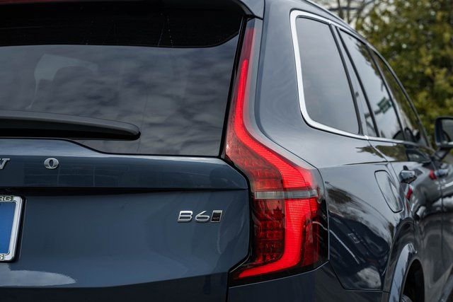 New 2026 Volvo XC90 B6 Plus w/ Protection Package Premier image 7